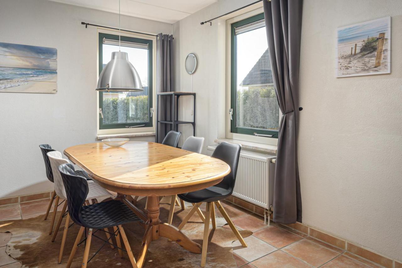 فيلا Tzummarumفي The Frisian Beach House Met Scandinavische Barrel Sauna المظهر الخارجي الصورة