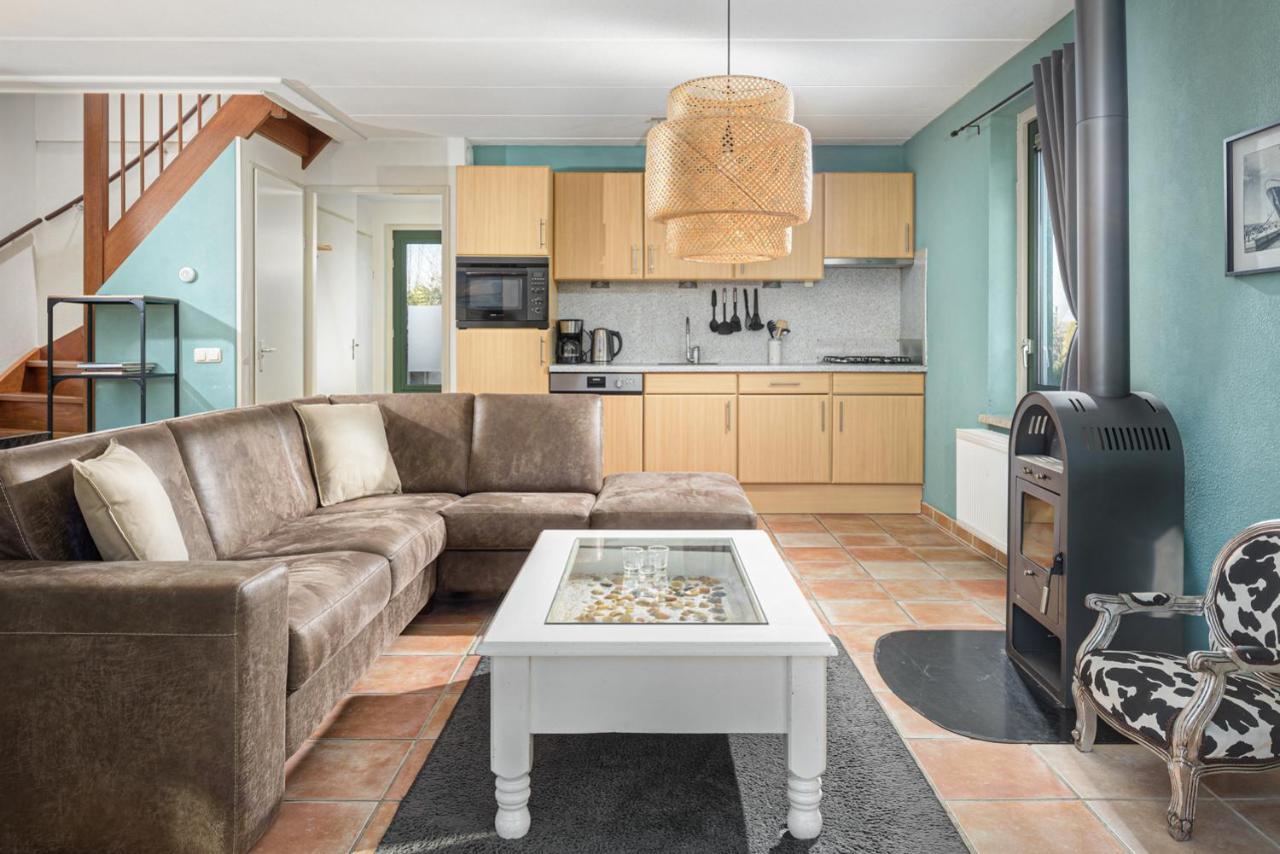 فيلا Tzummarumفي The Frisian Beach House Met Scandinavische Barrel Sauna المظهر الخارجي الصورة