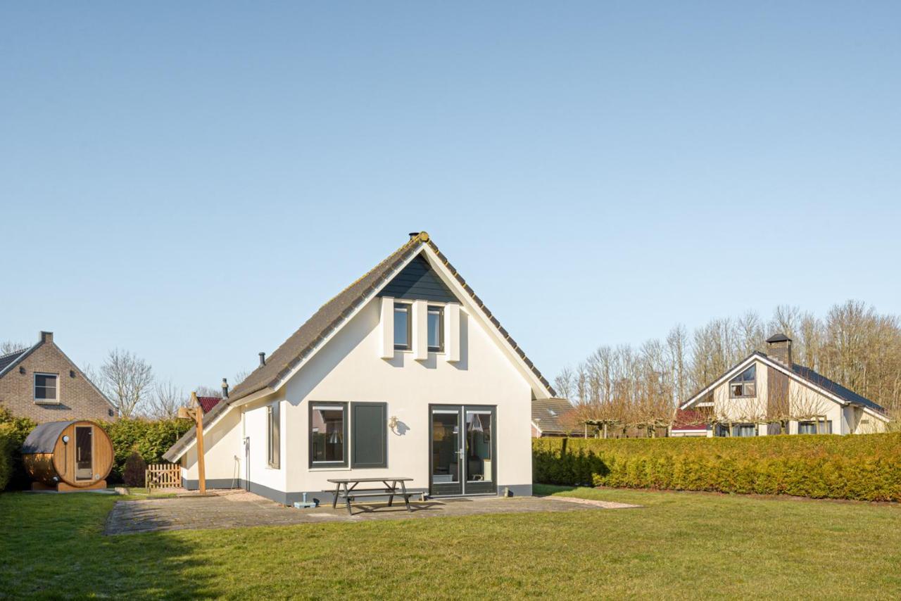 فيلا Tzummarumفي The Frisian Beach House Met Scandinavische Barrel Sauna المظهر الخارجي الصورة